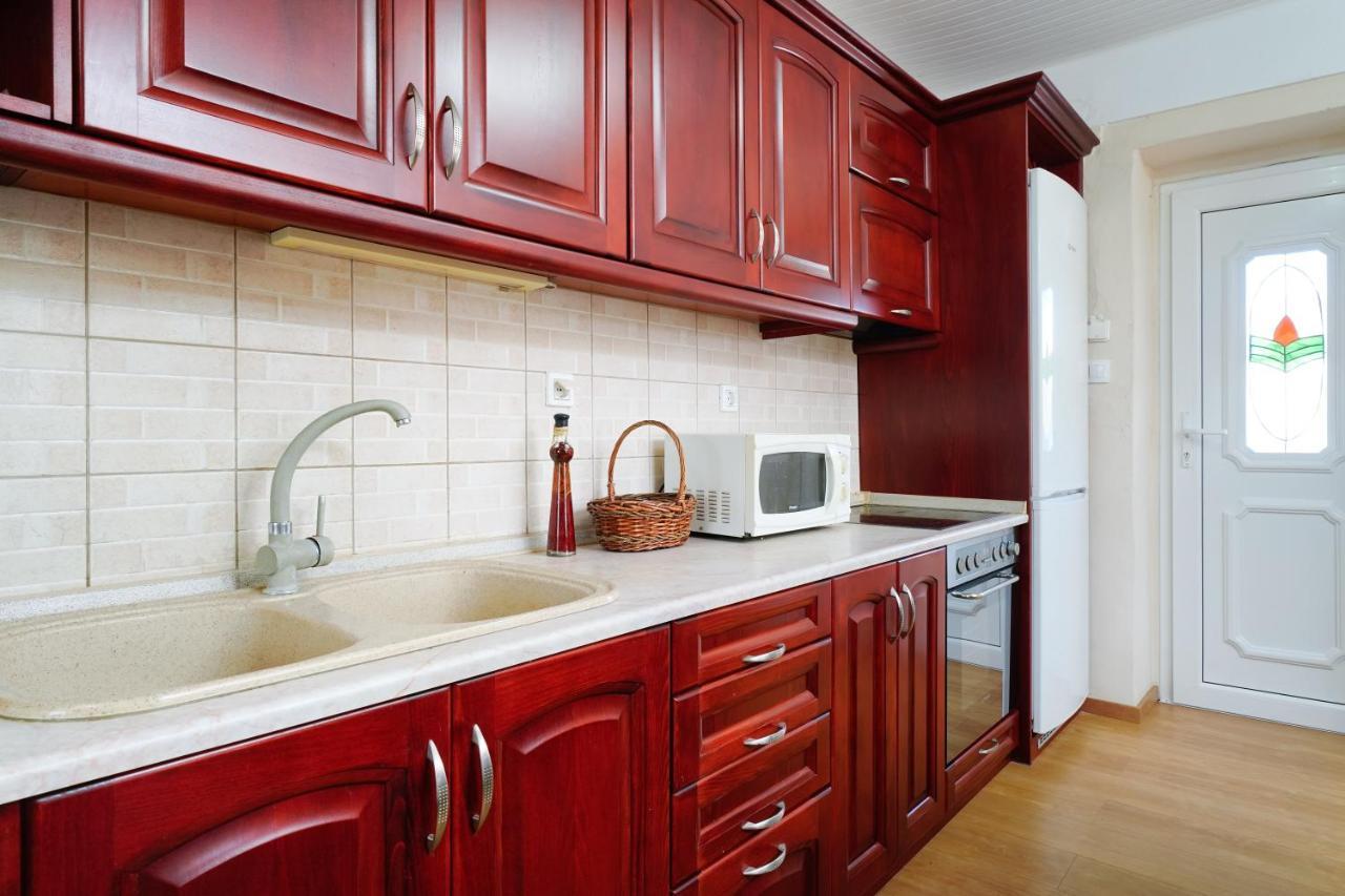 Kastron  Irene'S Apartment מראה חיצוני תמונה